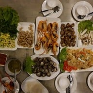 บ้านกลางดาว รีสอร์ท