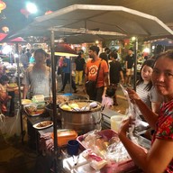 หน้าร้าน ขาหมู หม่านโถว ตลาดชากแง้ว
