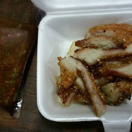 เมนูของร้าน ส้มตำเจ๊แดงสามย่าน ต้นตำหรับ