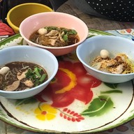 ก๋วยเตี๋ยววัดตะเคียน