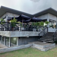 หน้าร้าน BASECAMP - B/C