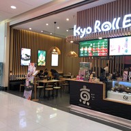 Kyo Roll En จามจุรีสแควร์