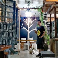 บรรยากาศ บ้านศิลป์ ลาภิน วัดร่องขุ่น