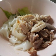 ก๋วยเตี๋ยวไก่ไทย เจ๊ฮวง