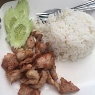 เมนูของร้าน ร้านก๋วยเตี๋ยวนายเบียร์