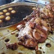 ข้าวขาหมู กระทุ่มราย