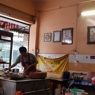 บรรยากาศ ร้านลูกหลานกิ่งเพชร