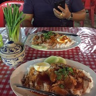 ก๋วยเตี๋ยว จางวาง