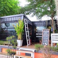 Sweet Mustache Coffee & Dessert