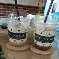 เมนูของร้าน Sweet Mustache Coffee & Dessert