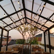 Garden Gastronomy Bar