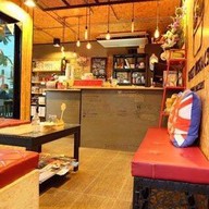 Sweet Mustache Coffee & Dessert