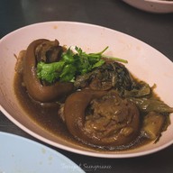 เมนูของร้าน ขาหมูเจริญแสงสีลม สีลม