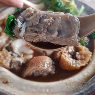 เมนูของร้าน อาลุนบะกุ๊ดเต๋