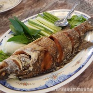 ภัตตาคารสีฟ้า Seefah Restaurant KM.10