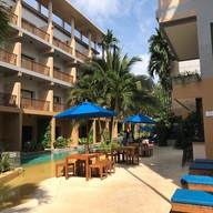 Sunbird Pool Bar Deevana Plaza Krabi