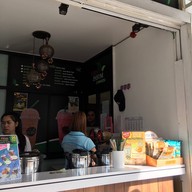 หน้าร้าน ชาพะยอม ข้างร้านข้าวหมูแดงชินกิจ