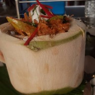 ครัวคุณกุ้งแพริมน้ำ อ่างทอง