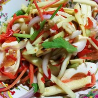 เมนูของร้าน คนละยำ 2 ยำ