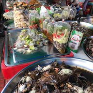 อ้อย&ปิ๋ว (กั้ง หอย ปูดอง เยาวราช)