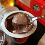 Starbucks อาคารบุญมิตร