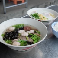 เมนูของร้าน ร้านข้าวต้มลี้หยูเซ้ง