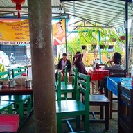 บรรยากาศ ลุงหงบก๋วยเตี๋ยวต้มยำ