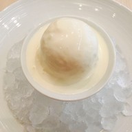 Chikalicious Dessert Bar เซ็นทรัล แอมบาสซี่
