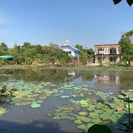 บรรยากาศ ครัวท้ายน้ำ