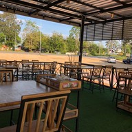 ร้านดาวแดง