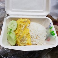 เมนูของร้าน Meedee Sriracha