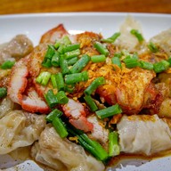 เมนูของร้าน บะหมี่เกี๊ยวน้ำโกวอน