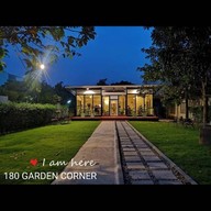 180Garden Corner