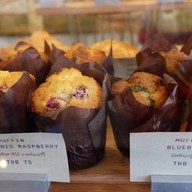 Black Bear Bake ท่าเตียน