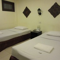 โรงแรมบ้านฝาง