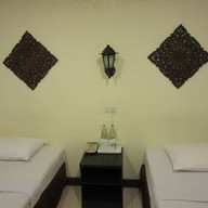 โรงแรมบ้านฝาง