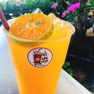 เมนูของร้าน นั่งเล่นกาแฟสด