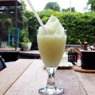 เมนูของร้าน A little while