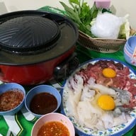 ร้านลาบเมืองยศ รามอินทรา