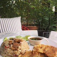 เมนูของร้าน A little while