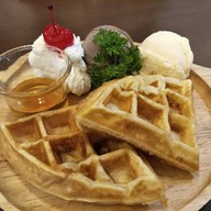 เมนูของร้าน Steak Kruakunyai โรงโป๊ะ ศรีราชา