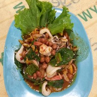 ร้านลาบเมืองยศ รามอินทรา