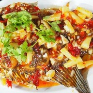 สวนอาหารและบ่อตกปลา ตวัดเบ็ด