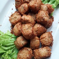 ใหญ่หูฉลาม