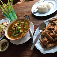 เมนูของร้าน ครัวหัวสะพาน