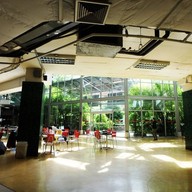 บรรยากาศ เซ็นทรัลกาดสวนแก้ว