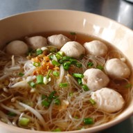 ก๋วยเตี๋ยวลูกชิ้นหมู นายฮั่งเพ้ง