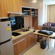 10 Ekamai Suites By Aspira