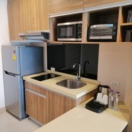 10 Ekamai Suites By Aspira