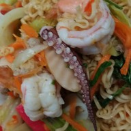 ร้านยำเห็ดมะนาวสด